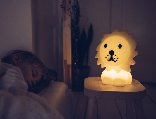 Lámpara First Light Lion