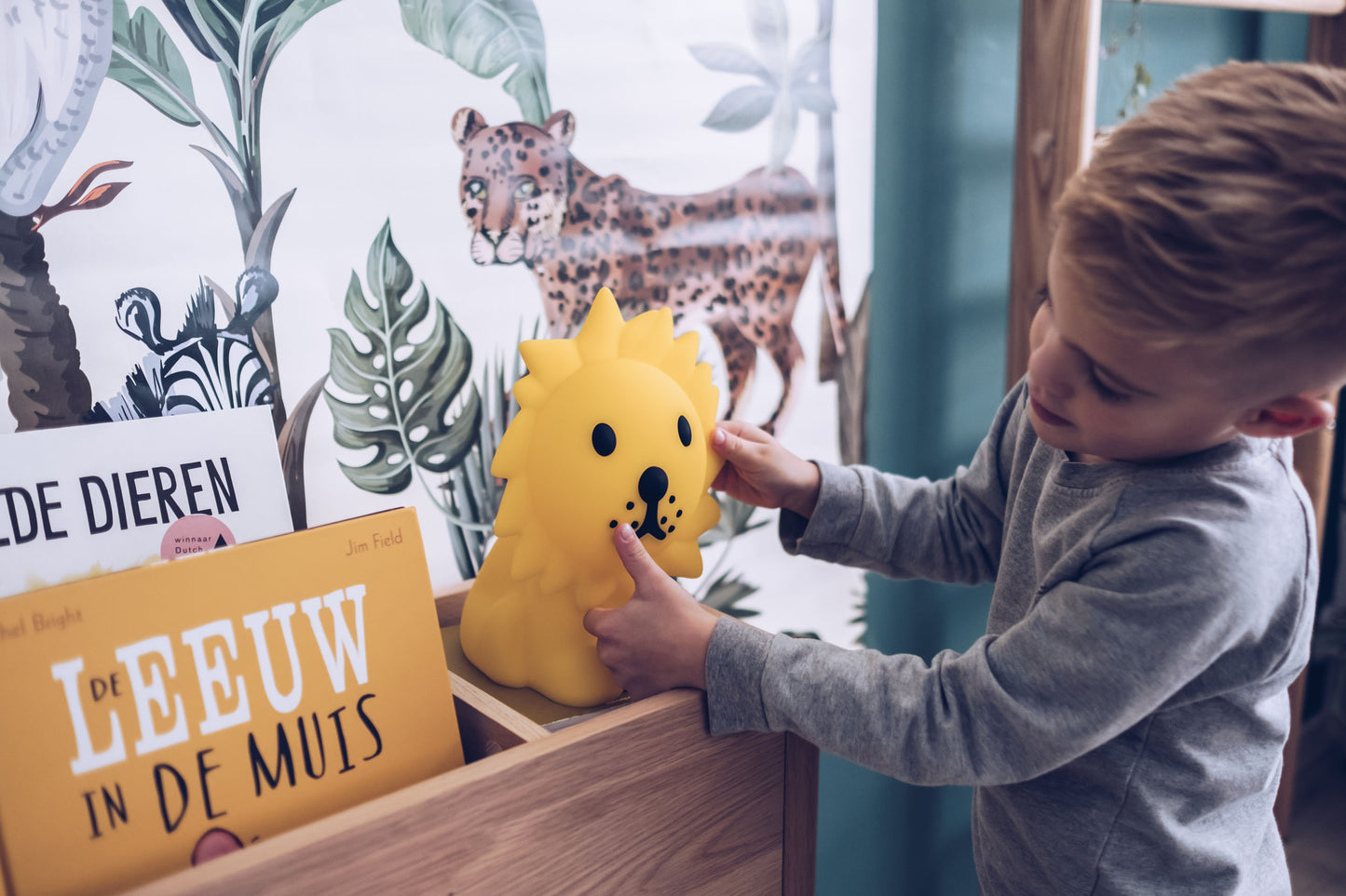 Lámpara First Light Lion