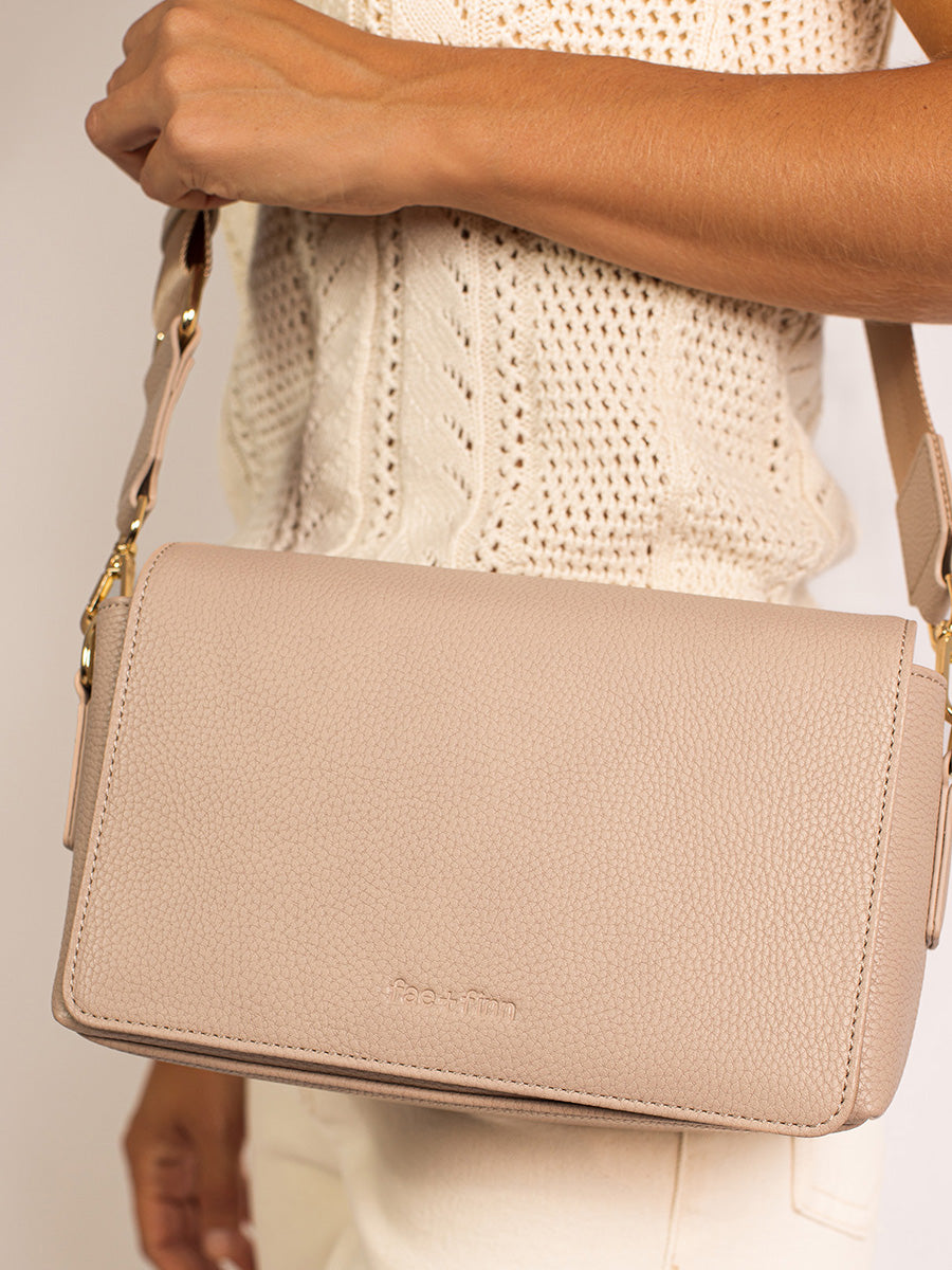 Cartera para Wipes Cuero Vegano - Topo