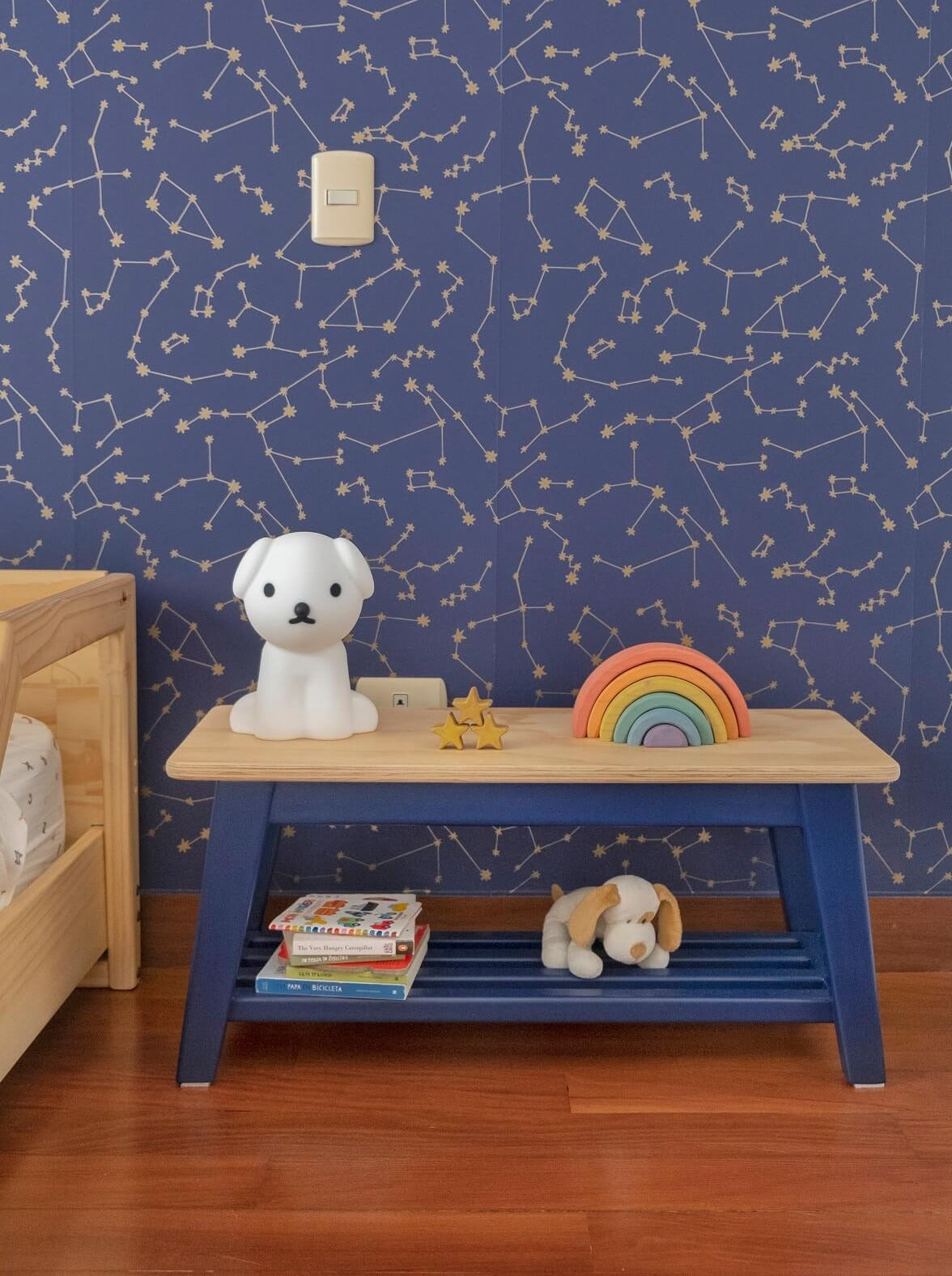 Banqueta de madera, dormitorio, home, decoración, habitación, moderno, minimalista, niñas, niños, muebles infantiles, decorar, funcional, vintage, elegante, baby, infantil, organizador, banca, mesa noche,multiuso.