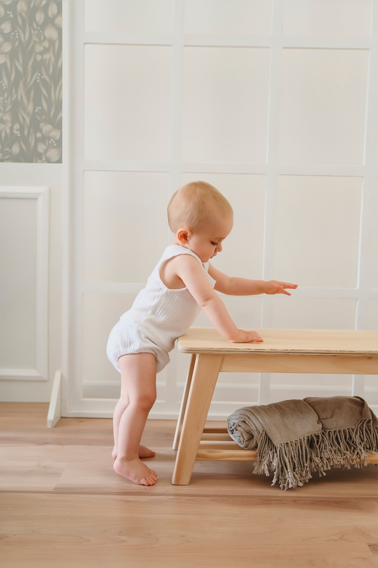 Banqueta de madera, dormitorio, home, decoración, habitación, moderno, minimalista, niñas, niños, muebles infantiles, decorar, funcional, vintage, elegante, baby, infantil, organizador, banca, mesa noche,multiuso.