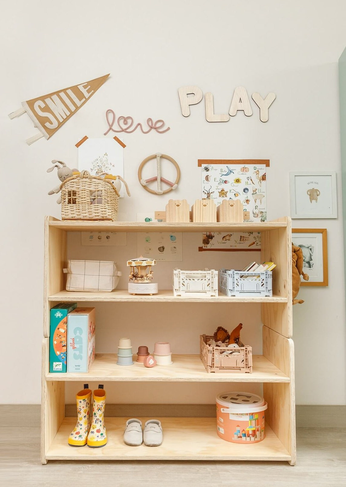 Ropero de madera, dormitorio, home, decoración, habitación, moderno, minimalista, niñas, niños, muebles infantiles, decorar, funcional, vintage, elegante, baby, infantil, organizador ropa, zapatillas, calzado.
