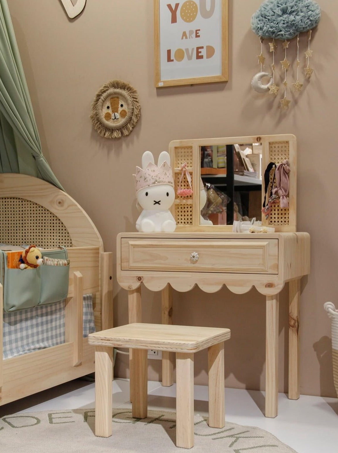 Tocador de madera, dormitorio, home, decoración, pino, habitación, moderno, minimalista, niñas, niños, muebles infantiles, decorar, funcional, vintage, elegante, baby, organizador de ropa, infantil.