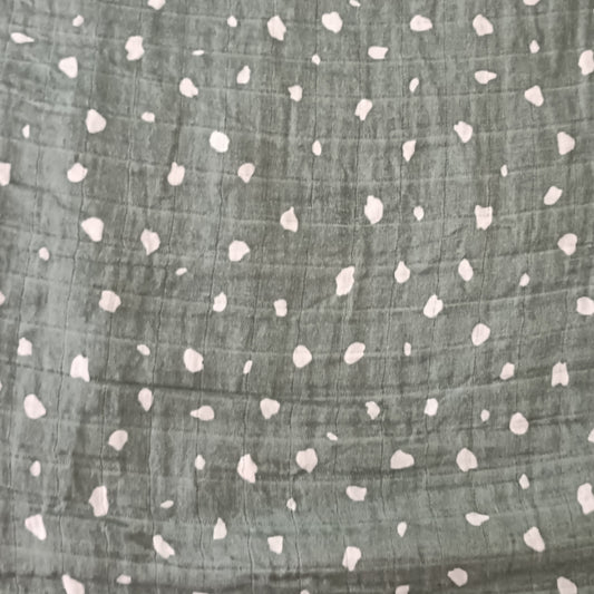 Muselina Verde Olivo con Manchas Blancas