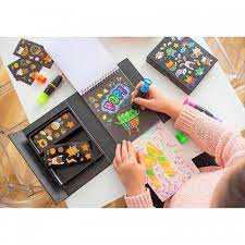 Set Para Colorear Neón Colouring Set - Glow Friends