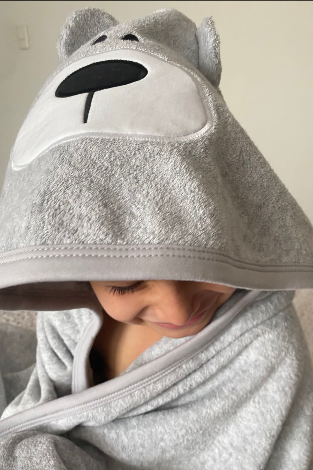 Toalla Toddler de Oso con Capucha - Gris