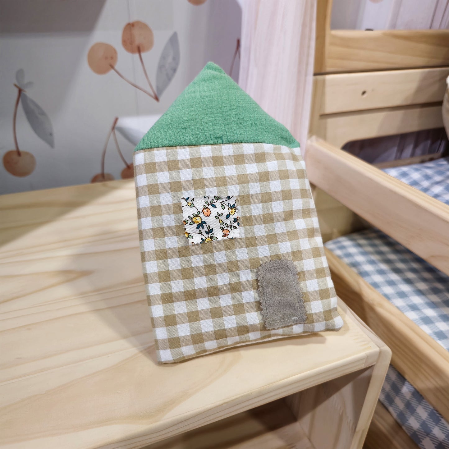 Casita de Tela + Ratón de Plástico