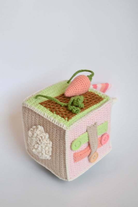 Cubo Sensorial - Conejo