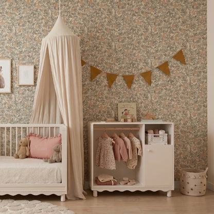 Mueble de habitación de bebé convertible en ropero infantil.