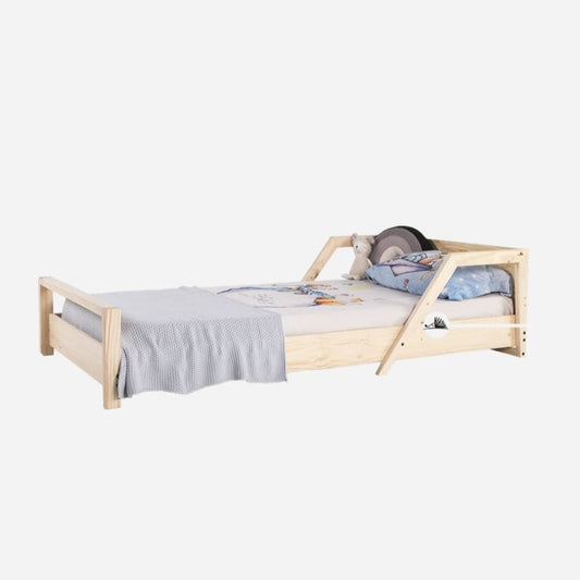 cama neo estilizada, minimalista y con diseño exclusivo inspirado en líneas continuas te encantará: ¡es 2 en 1! El nivel bajo o Montessori, recomendado para pequeños a partir del año y medio y el segundo nivel o nivel alto, para cuando crecen. Consigue esta evolución sin comprar nada más.