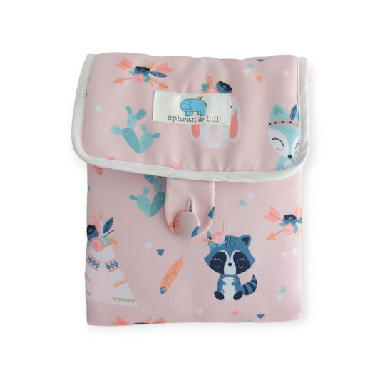 Cambiador de Pañal Portátil - Rosado con Tipi y Animalitos del Bosque