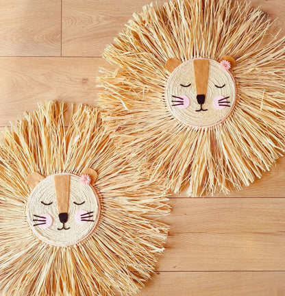 León de Rafia Natural