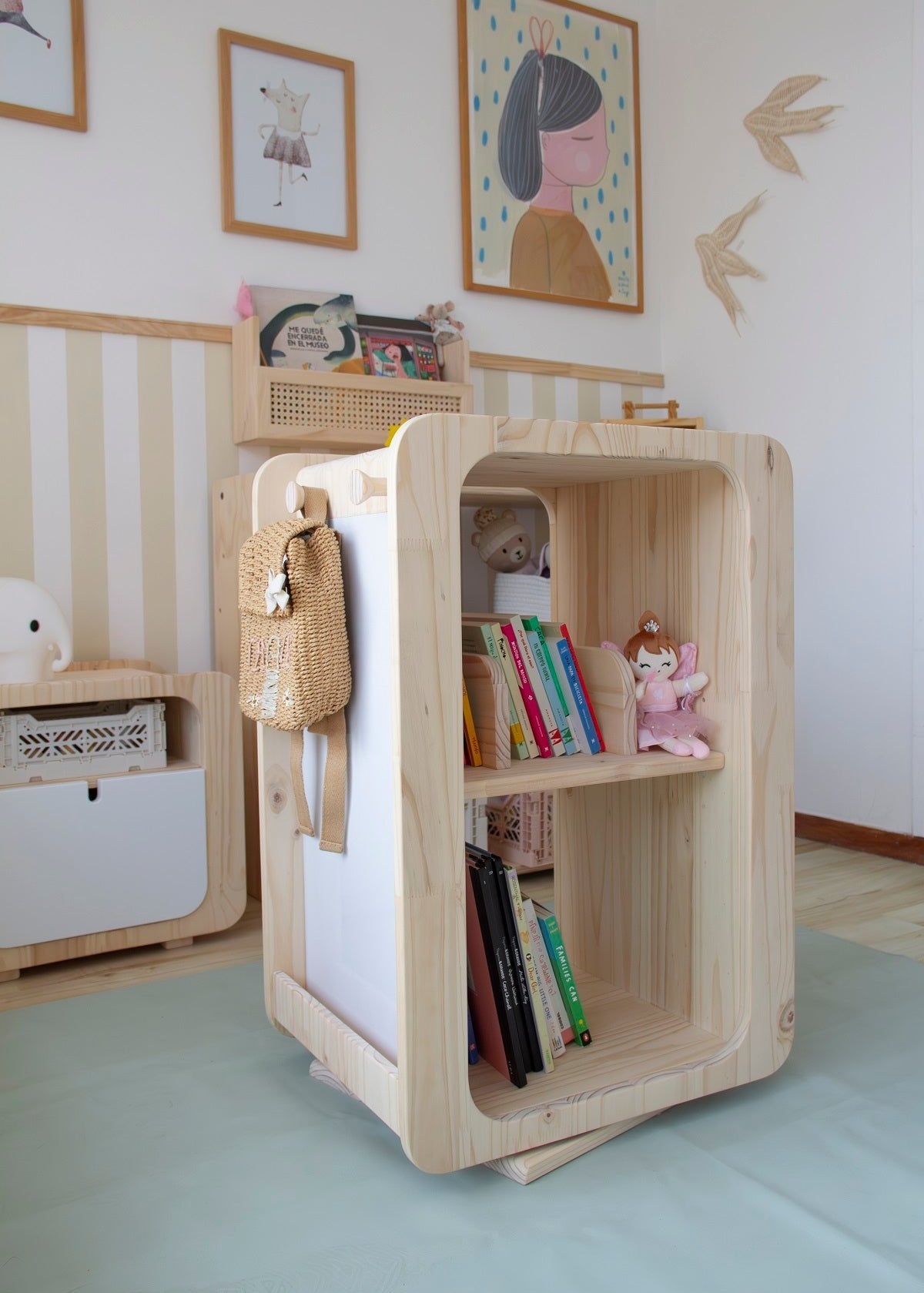 Librero, Giratorio Join, montessori, evolutiva, dormitorio, home, decoración, habitación, moderno, minimalista, niñas, niños, muebles infantiles, decorar, funcional, vintage, elegante, baby, infantil, librero organizador, multiuso, zona para leer, estudiar, madera, 2 niveles, madera.