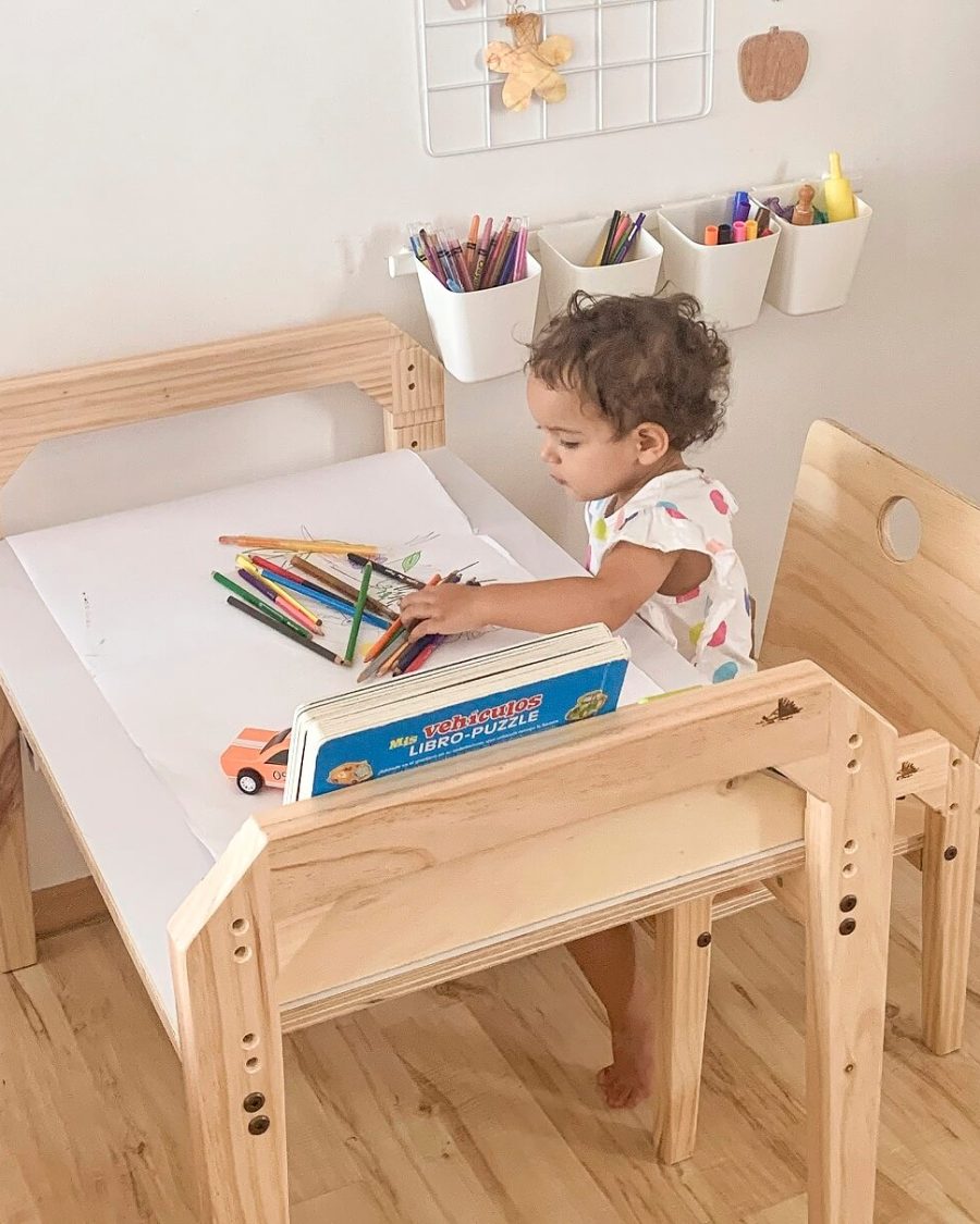 Mesa Huku, dormitorio, home, decoración, habitación, moderno, minimalista, niñas, niños, muebles infantiles, decorar, funcional, vintage, elegante, baby, infantil, organizador, mesa trabajo, dibujos, multiuso.