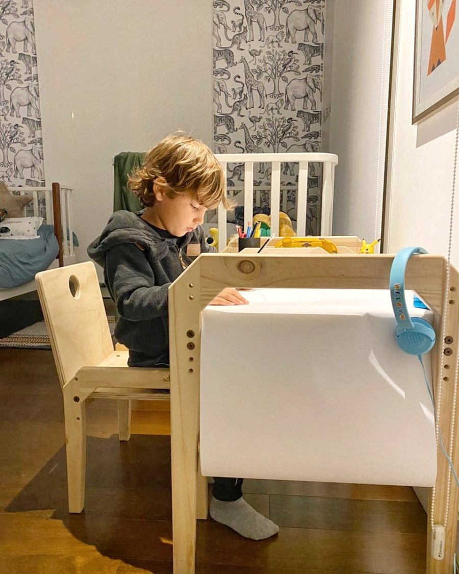 Mesa Huku, dormitorio, home, decoración, habitación, moderno, minimalista, niñas, niños, muebles infantiles, decorar, funcional, vintage, elegante, baby, infantil, organizador, mesa trabajo, dibujos, multiuso.