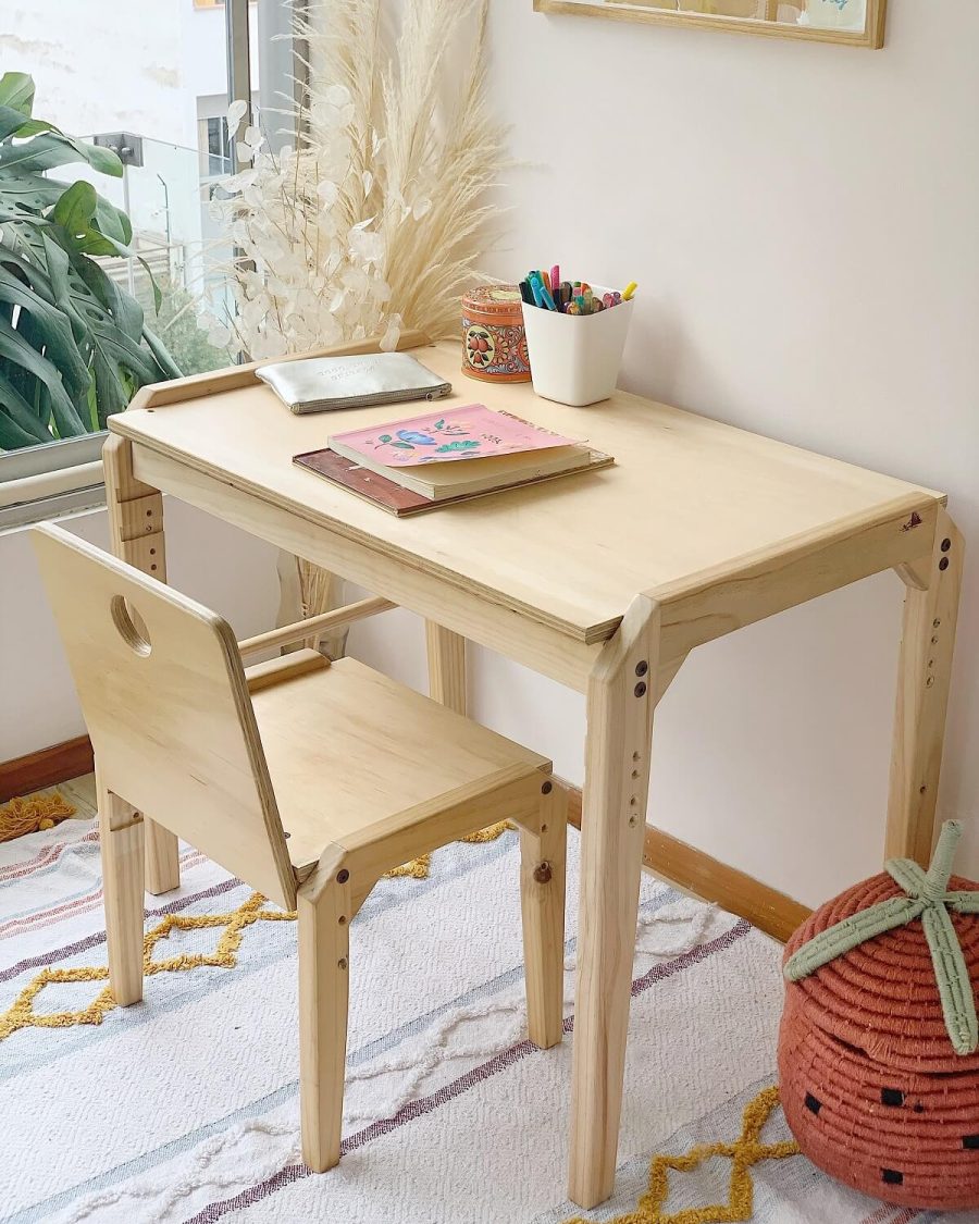 Mesa Huku, dormitorio, home, decoración, habitación, moderno, minimalista, niñas, niños, muebles infantiles, decorar, funcional, vintage, elegante, baby, infantil, organizador, mesa trabajo, dibujos, multiuso.