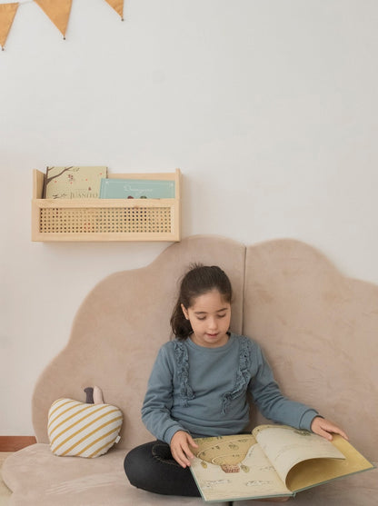 Repisa Perchero, montessori, dormitorio, home, decoración, habitación, moderno, minimalista, niñas, niños, muebles infantiles, decorar, funcional, vintage, elegante, baby, infantil, librero organizador, multiuso, organiza juguetes, libros estudiar, libros sensoriales, madera.