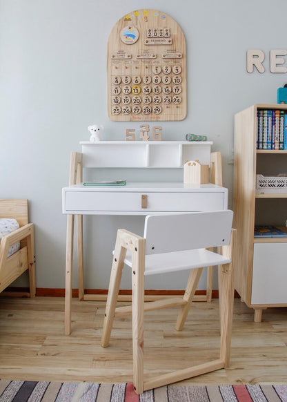 Silla Neo, set Silla mesa, dormitorio, home, decoración, habitación, moderno, minimalista, niñas, niños, muebles infantiles, decorar, funcional, vintage, elegante, baby, infantil, silla apoyo, multiuso, silla para leer, estudiar, madera, 2 niveles.