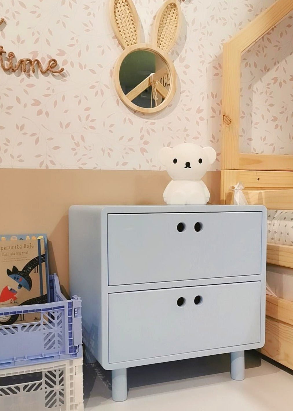 velador, mesa de noche, madera, dormitorio, home, decoración, habitación, moderno, minimalista, niñas, niños, muebles infantiles, decorar, funcional, vintage, velador con cajón, elegante, baby, cómoda.  