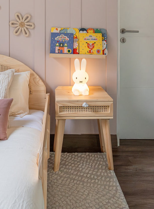 velador, mesa de noche, madera, dormitorio, home, decoración, habitación, moderno, minimalista, niñas, niños, muebles infantiles, decorar, funcional, vintage, velador con cajón, elegante, baby, cómoda, ratán.
