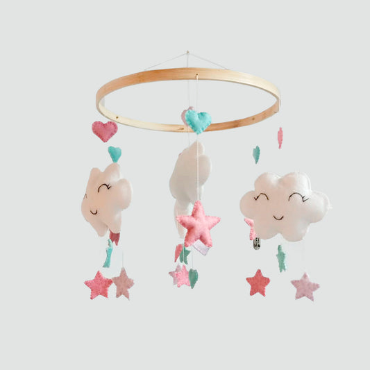 Móvil Nubes Corazones y Estrellas
