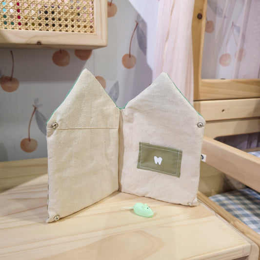 Casita de Tela + Ratón de Plástico